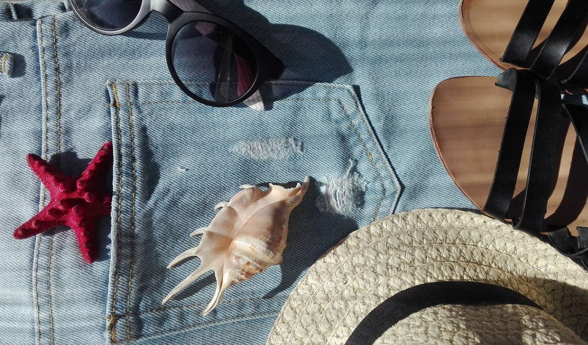 Сувениры и подарки из Геленджика для взрослых и детей: подробный список и рекомендации