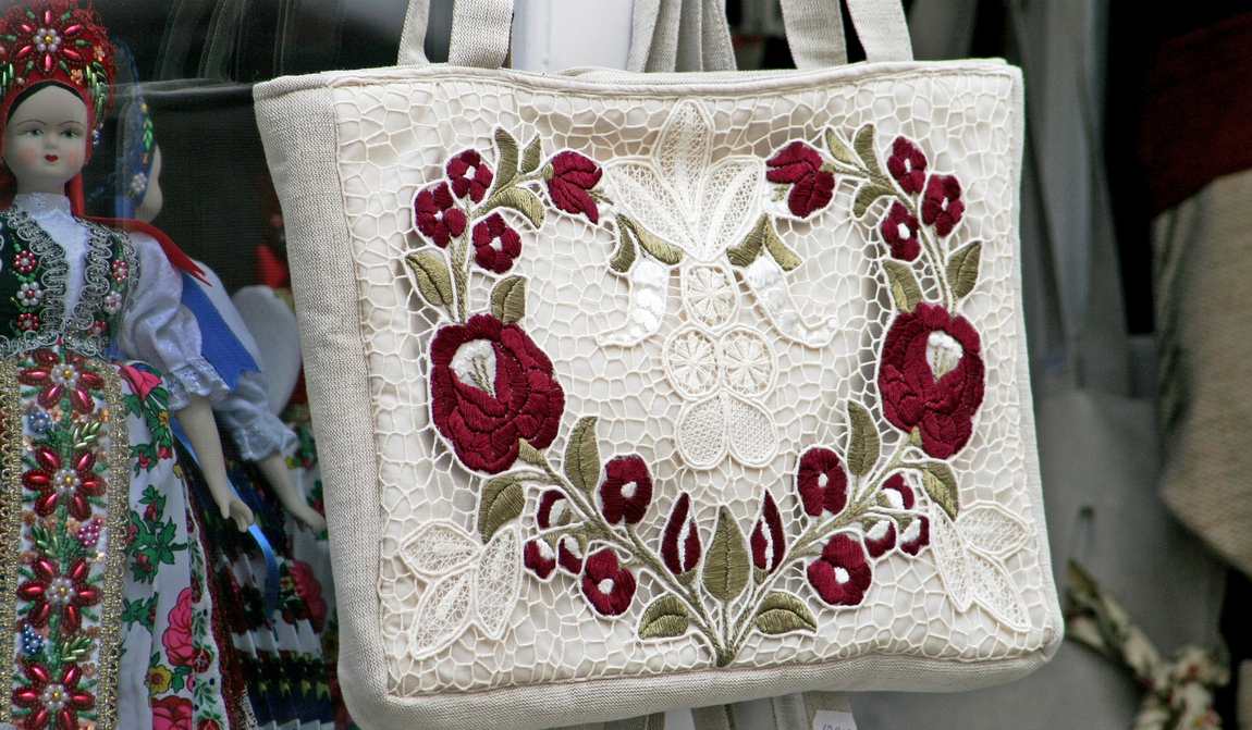 что привезти из венгрии в подарок: 20 способов порадовать родных и близких фото 3