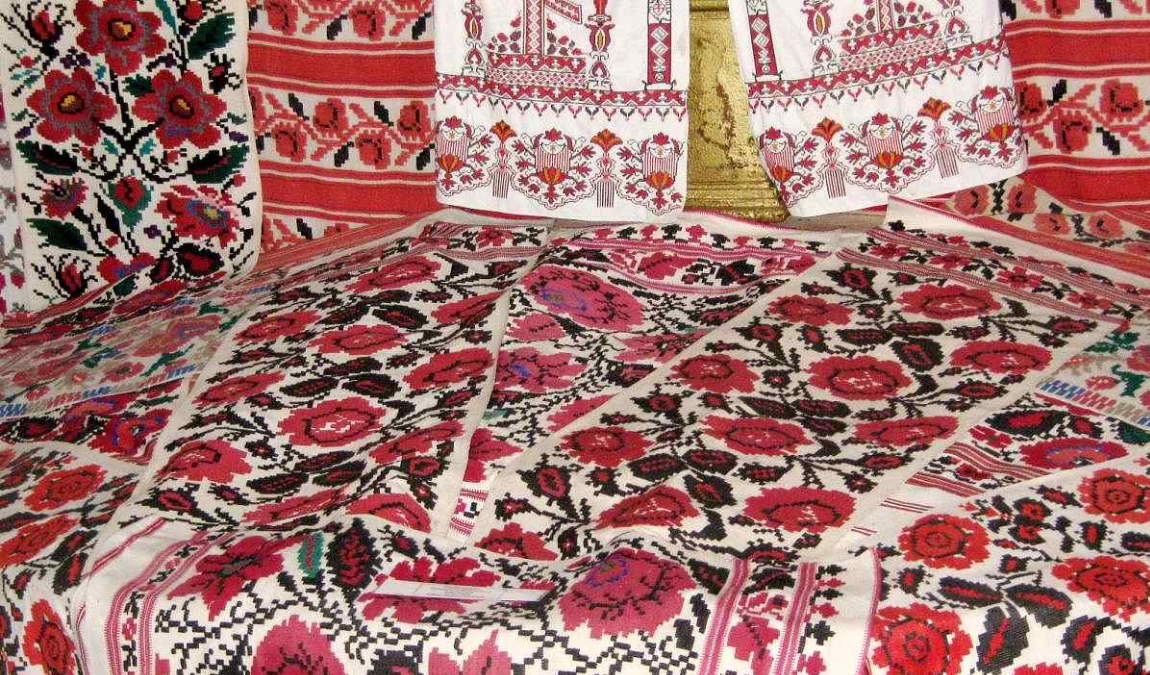 Сувениры и подарки из Киева для взрослых и детей: подробный список и рекомендации