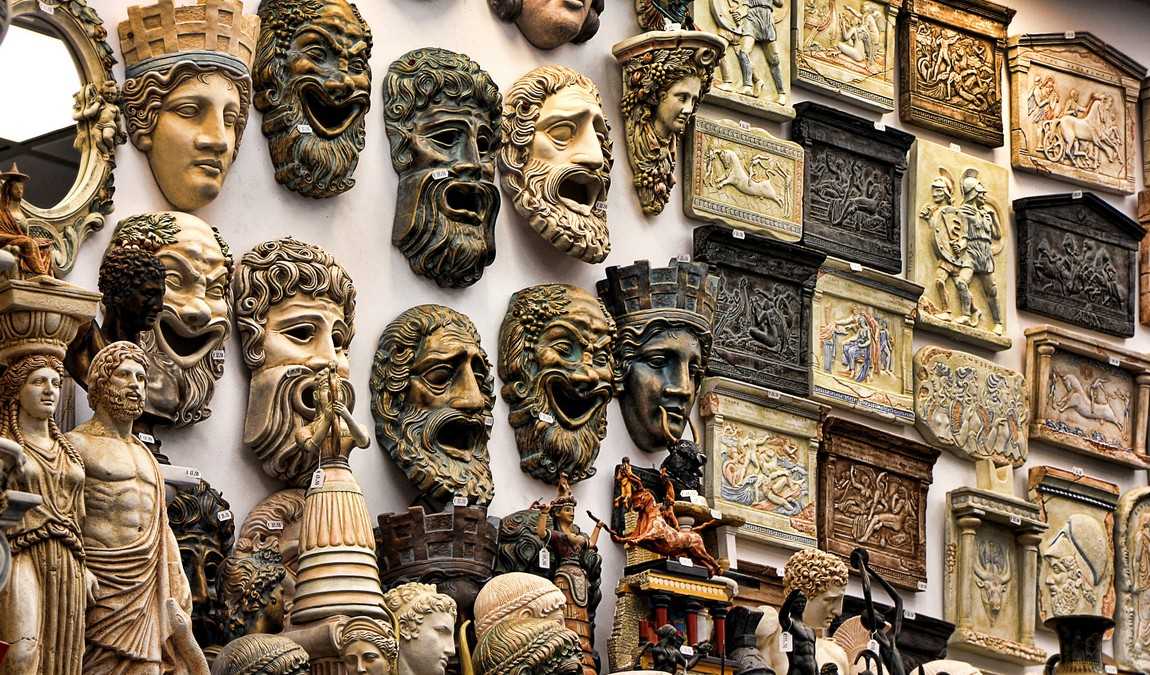 Поделки местных мастеров на Крите