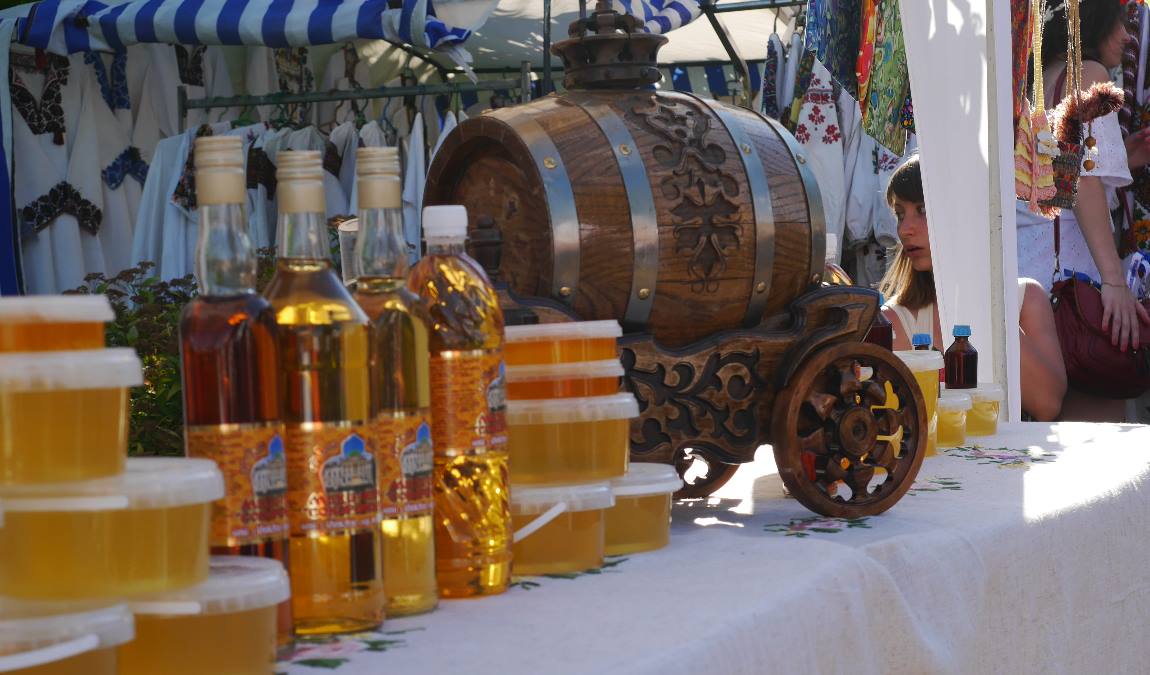 Сувениры и подарки из Львова для взрослых и детей: подробный список и рекомендации