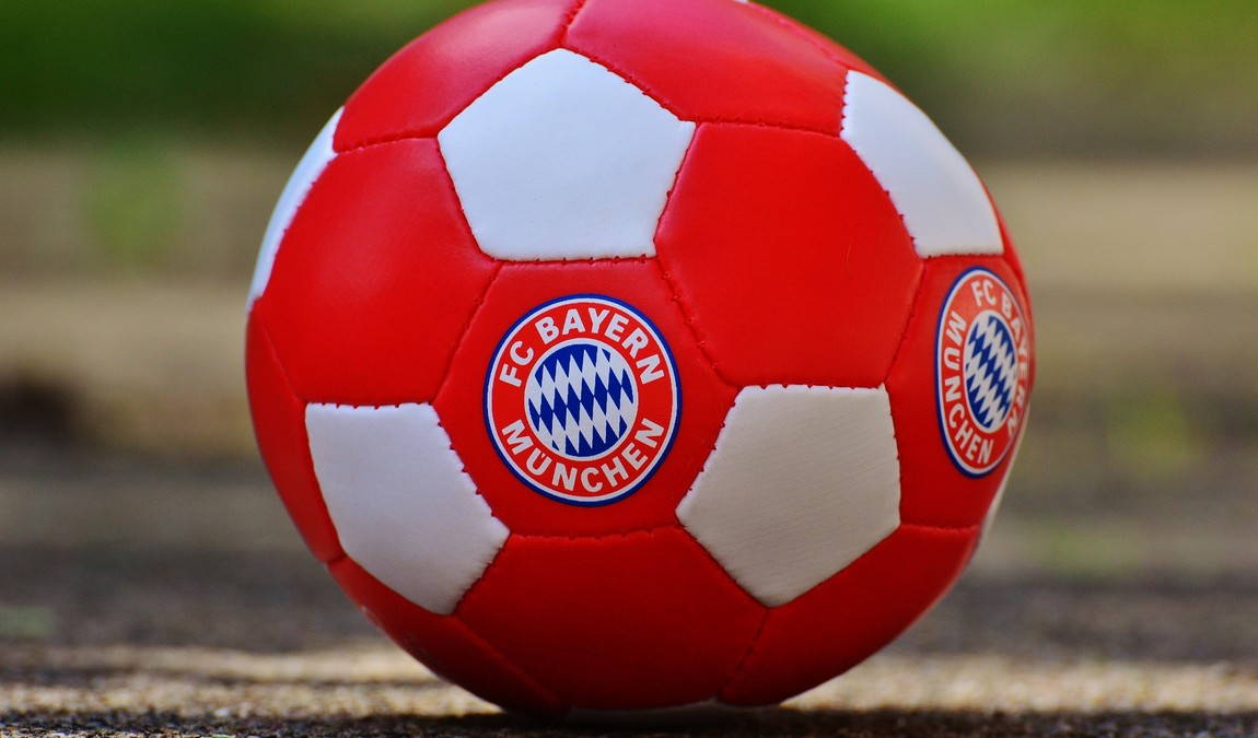 Сувениры из Мюнхена: Атрибутика ФК «Бавария»