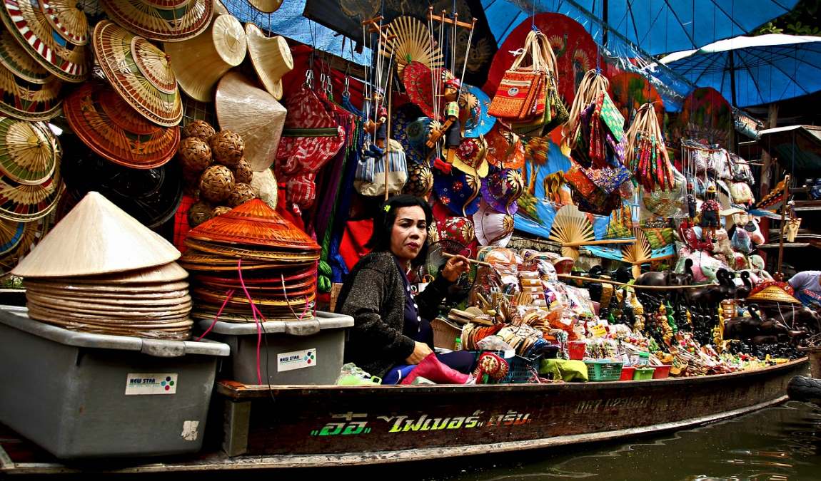 Сувениры и подарки из Паттайи для взрослых и детей: подробный список и рекомендации