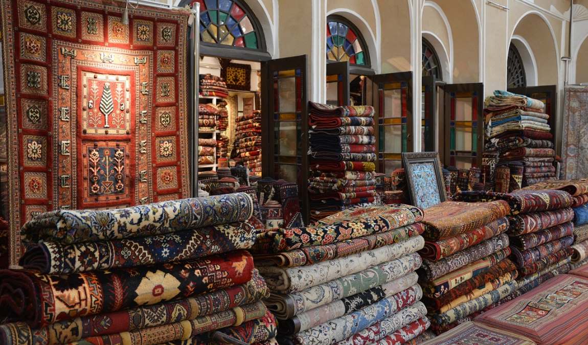 Ковер как пример подарка с острова Родос в Греции