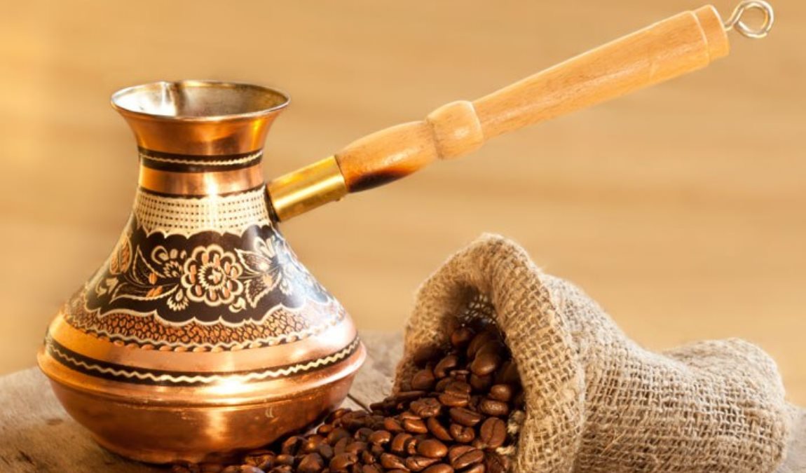 Джезва как пример подарка из Сиде для взростлых