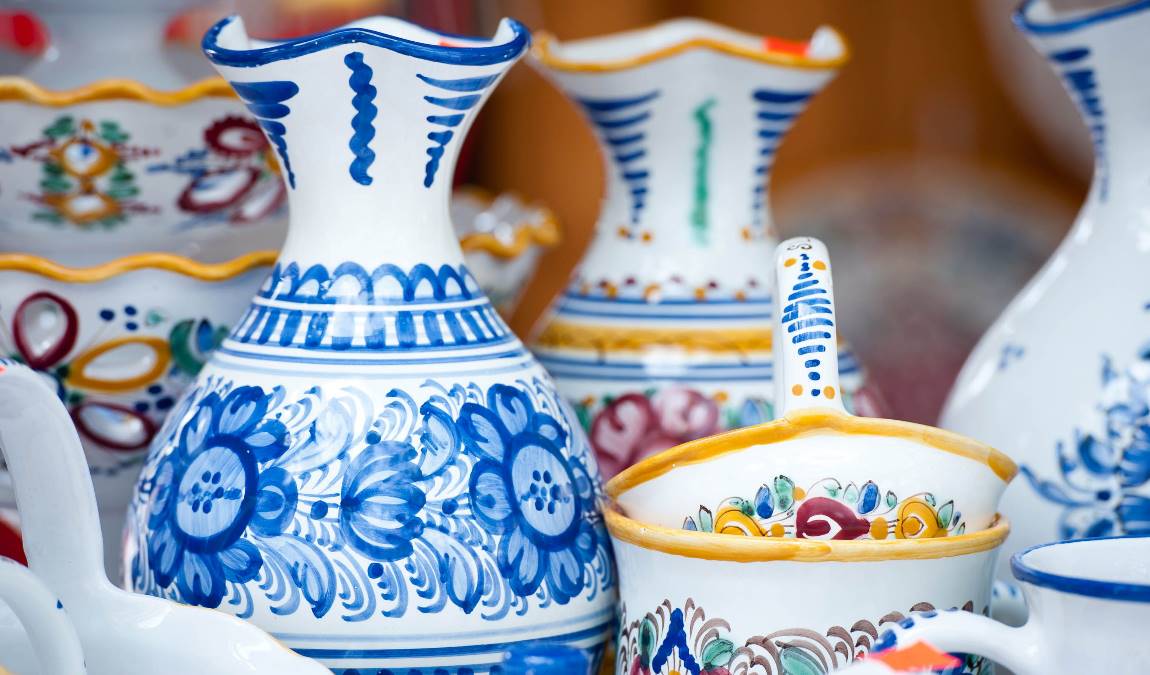 Сувениры и подарки из Словакии для взрослых и детей: подробный список и рекомендации