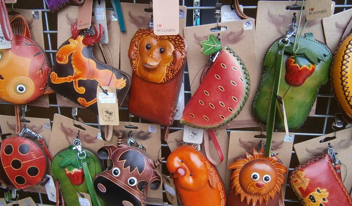 Сувениры и подарки из Софии для взрослых и детей, подробный список и рекомендации