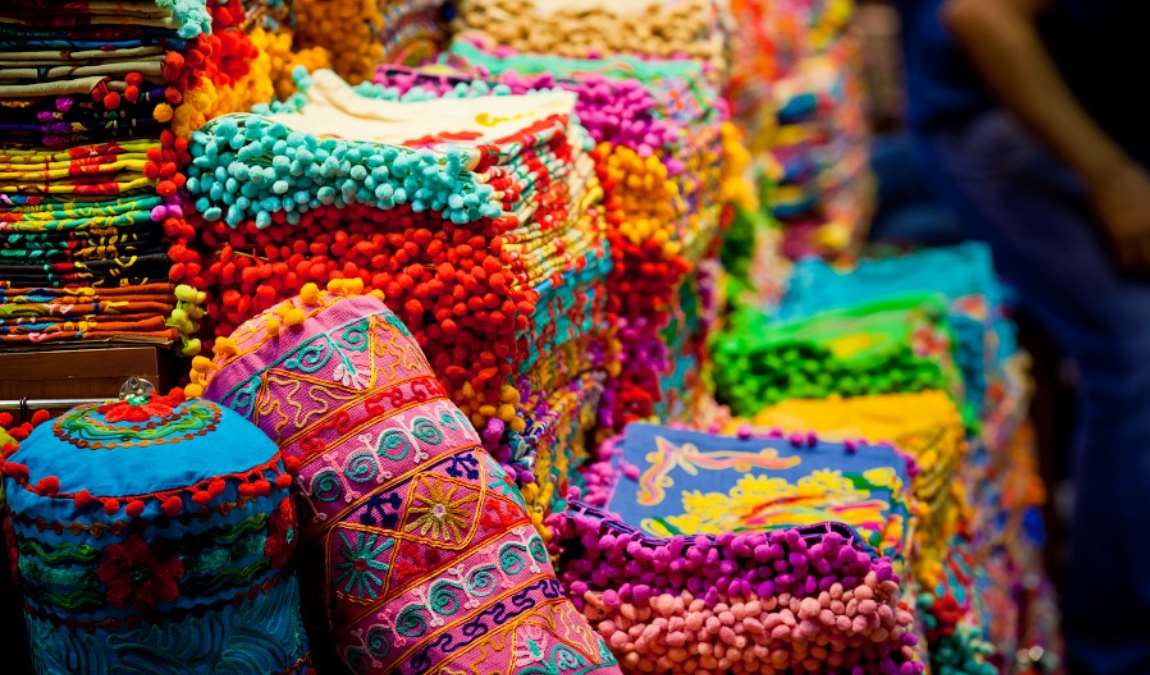 Текстиль как пример сувенира из Стамбула