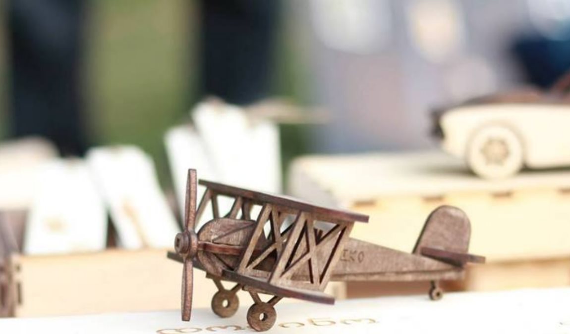 Деревянные игрушки как пример подарка из Тбилиси