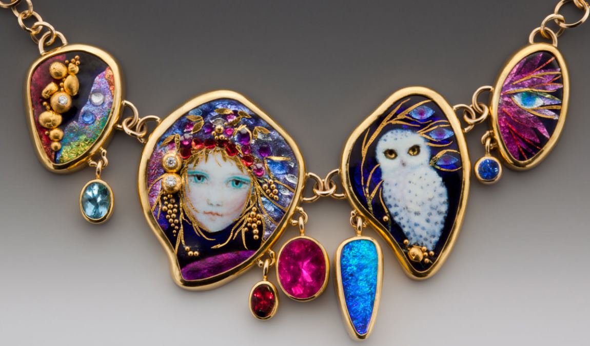 Украшения с художественной эмалью как пример популярного сувенира из Ярославля