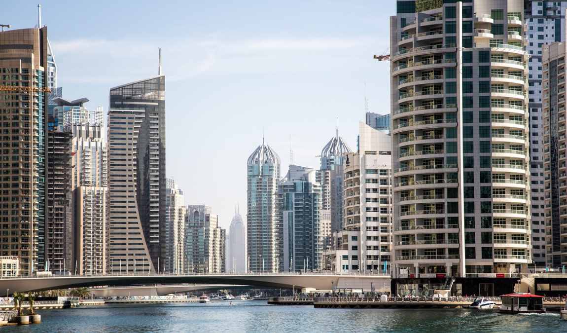 Самый быстро развивающийся мегаполис мира Дубай в ОАЭ