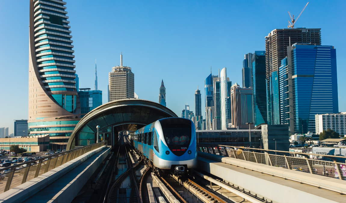 Питание и трансфер в апреле в Дубае