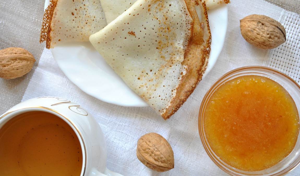 Что попробовать из еды в Санкт-Петербурге и сколько это стоит