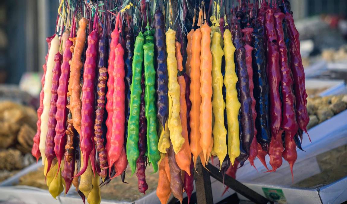 Лакомство из национальной кухни Сочи Чурчхела