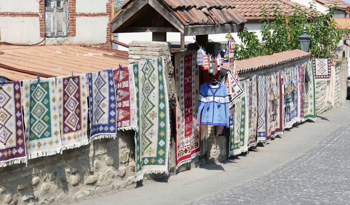 Сувениры из Грузии для женщин – легкий ковер без ворса Пардаги