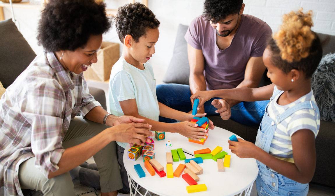 Игры для детей 5 лет дома и на улице: 30 развивающих и развлекательных игр