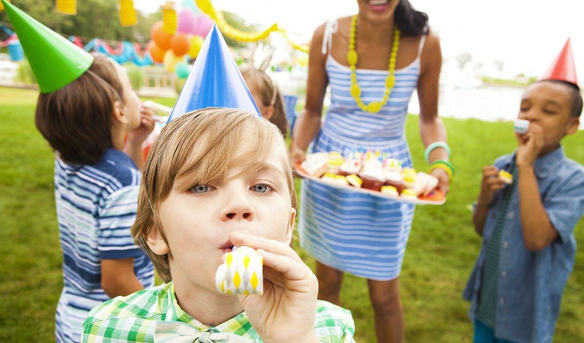 Игры для детей на день рождения: 25 веселых игр для именинника и его гостей