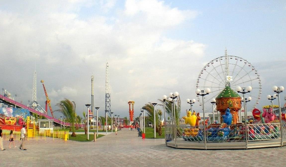 Экскурсионный отдых в Кобулети: Парк аттракционов «Цицинатела»