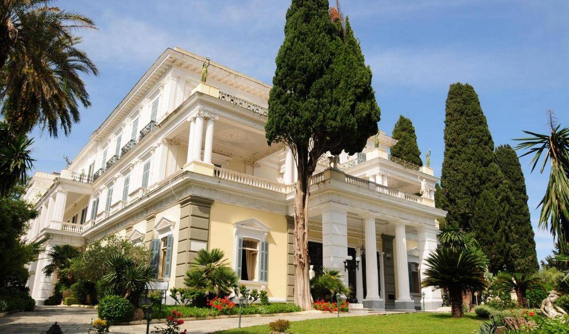 Экскурсионный отдых на Корфу: Дворец Ахиллион