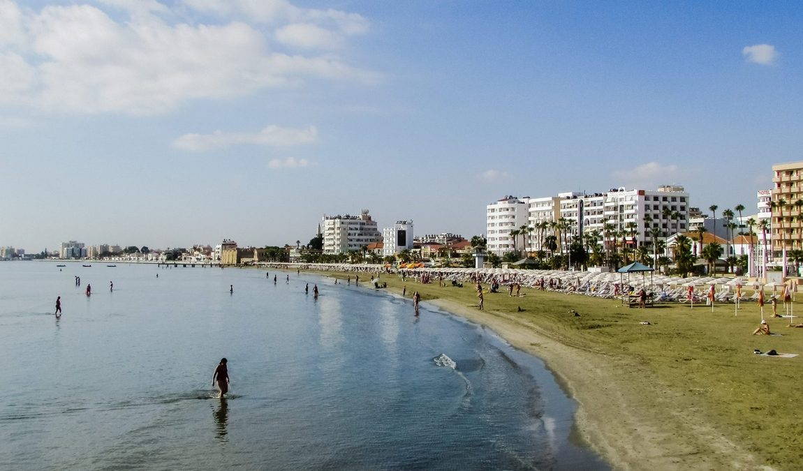 Пляжный отдых в Ларнаке в августе