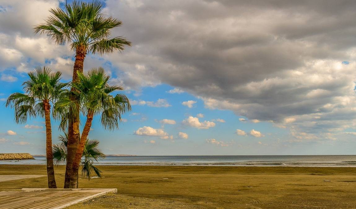 Пляжный отдых в Ларнаке в ноябре