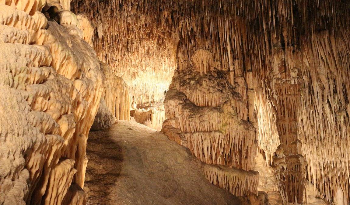 Экскурсионный отдых на Майорке: Пещера Дракона
