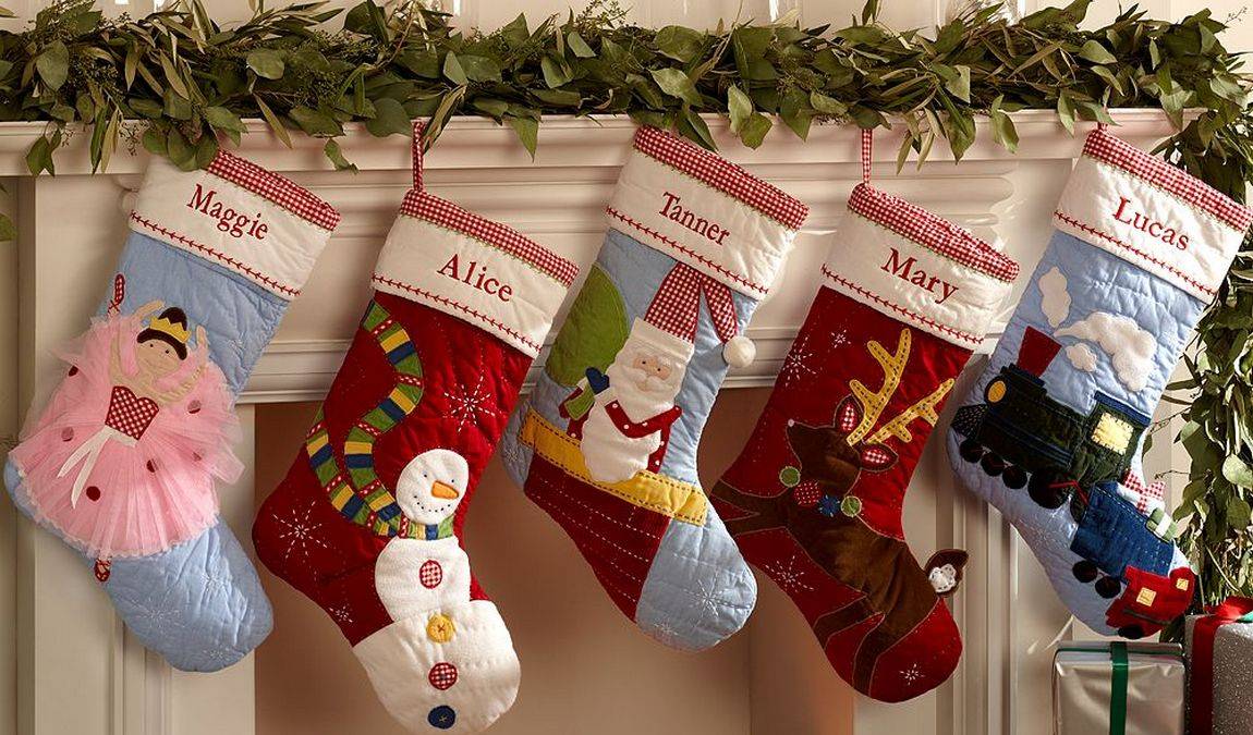 Новогодние игрушки своими руками: сапожки для подарков