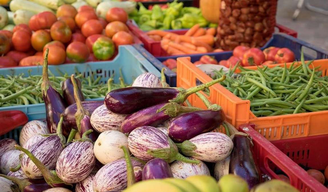 Продукты питания на рынках Анапы