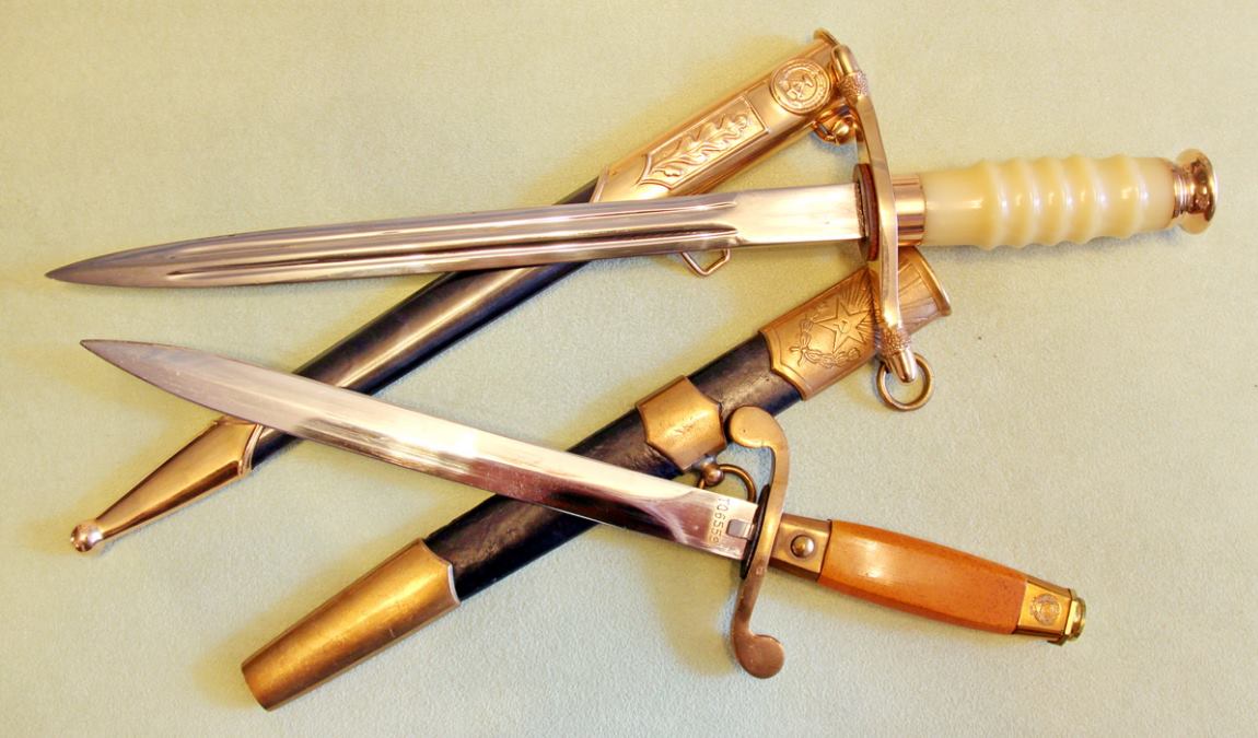 Холодное оружие, как пример мужского сувенира из России