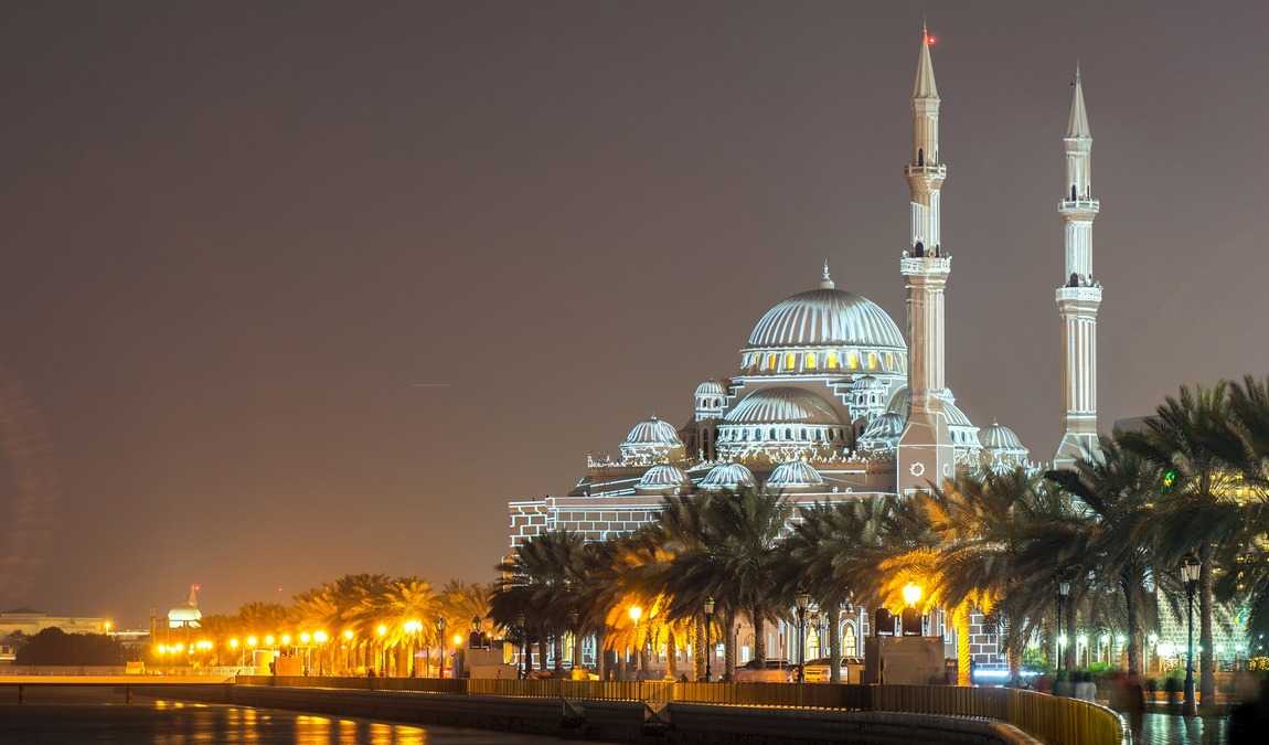 Экскурсионный отдых в Шардже: Мечеть Аль-Нур