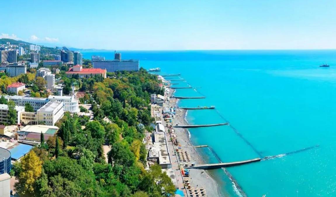 Пляжный отдых в Сочи в октябре