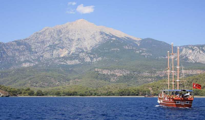 Кемер в октябре: очарование бархатного сезона