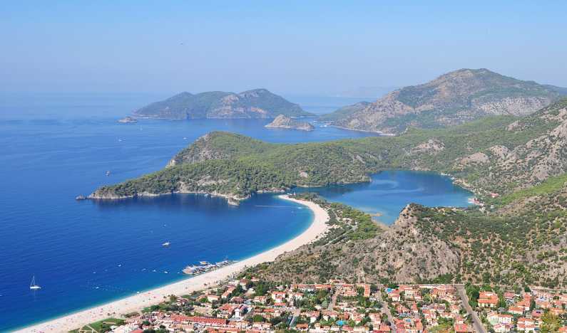 Моря, омывающие Турцию.Выбираем место купания для самых юных туристов