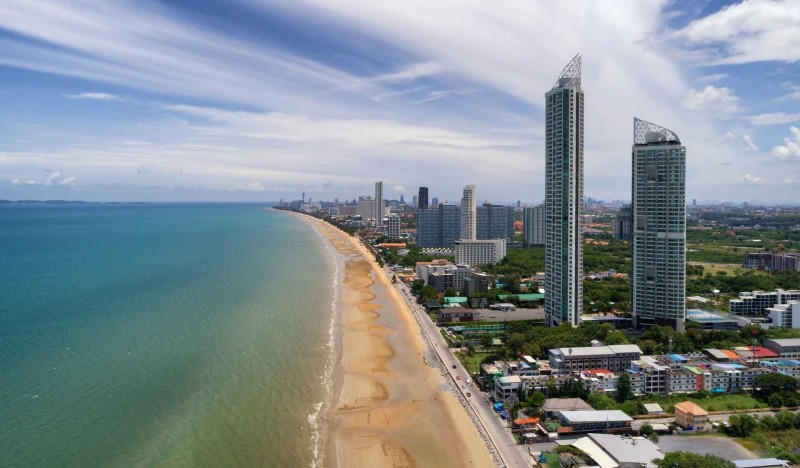 Паттайя в августе: тропические ливни и отдых у моря