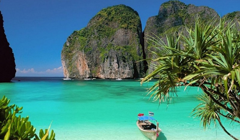 Паттайя в мае: отдых под зонтом