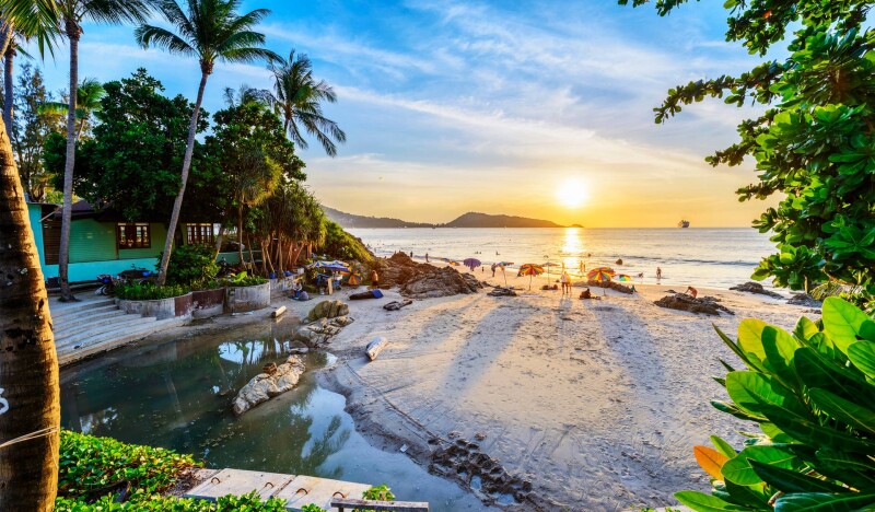 Пхукет в феврале: жаркая зима в Таиланде