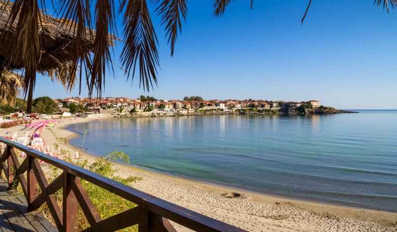 Золотые Пески в августе: в объятиях солнца и моря