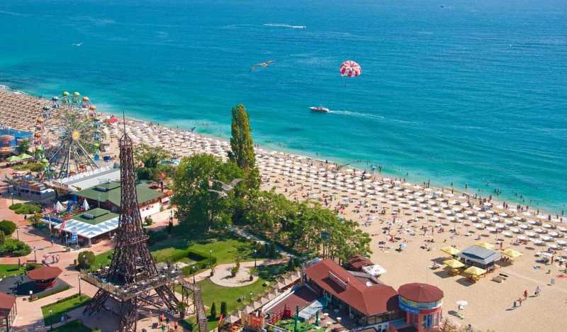 Золотые Пески в июле: драгоценные дни лета