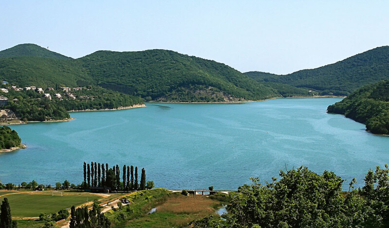 <span class=kid-textflex>Абрау-Дюрсо</span>