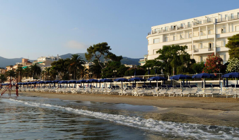 <span class=kid-textflex>Алассио</span>