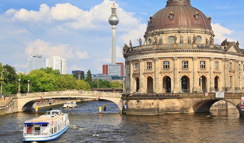 <span class=kid-textflex>Берлин</span>