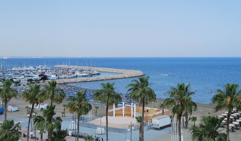 <span class=kid-textflex>Ларнака</span>