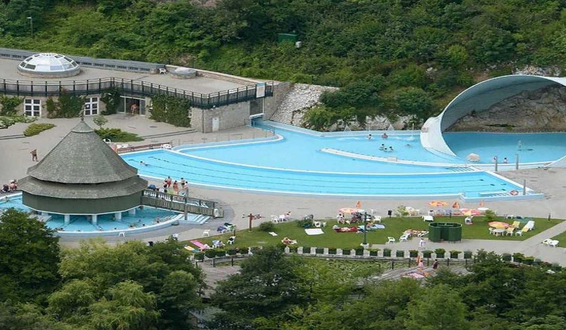 Мишкольц-Тапольца фото 1