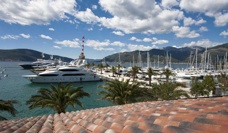 Тиват фото 2