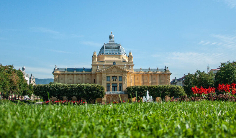 <span class=kid-textflex>Загреб</span>